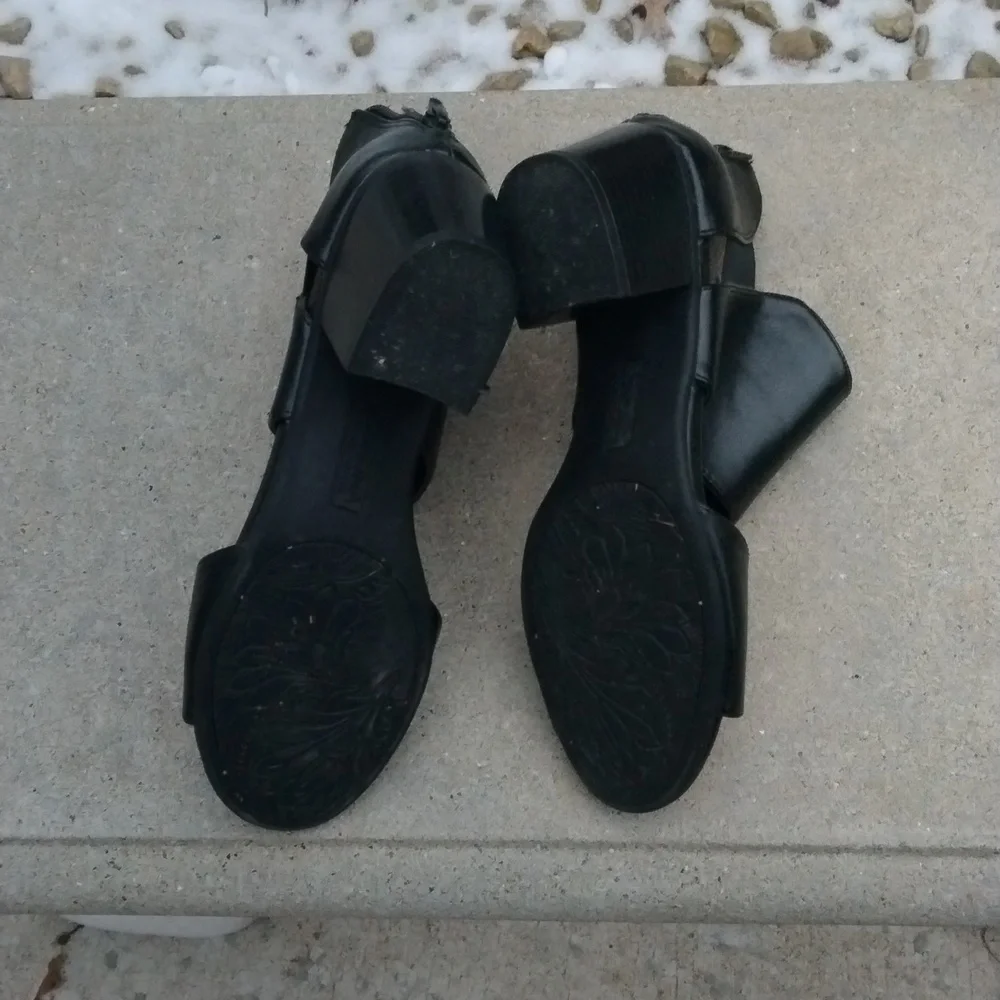 Sonoma BLACK VITALIZE ORTHOLITE CUT OUT BLOCK HEEL OPEN TOE SANDALS 7.5